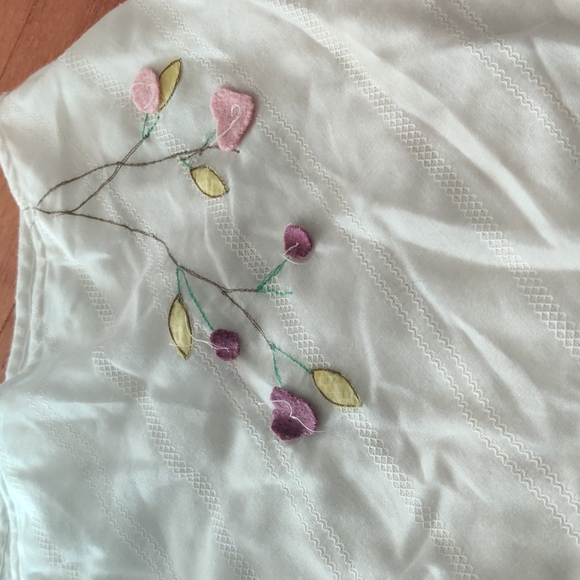 Anthropologie Embroidered White Cotton Floral Summer Skirt - Picture 5 of 6